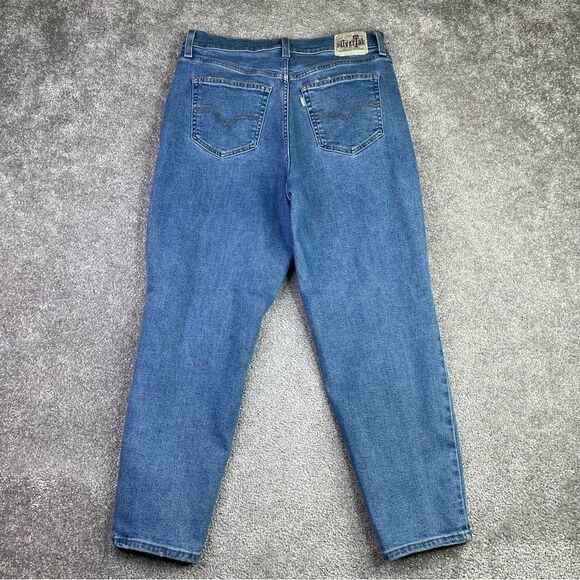 SilverTab Levi’s Mom Jeans Women’s 31 Blue Tapered Cropped High Rise Torn - Picture 3 of 12